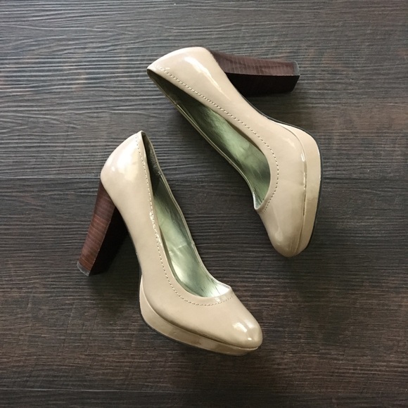 Style & Co. Shoes - Style co. 7.5 beige heel. Good bridesmaid shoe